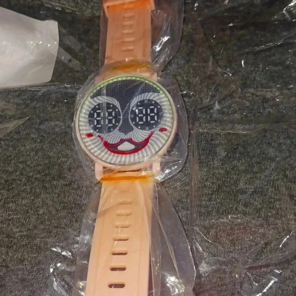 Classic toon Quartz Watch..collectable choice..NWT.. - Picture 3 of 3